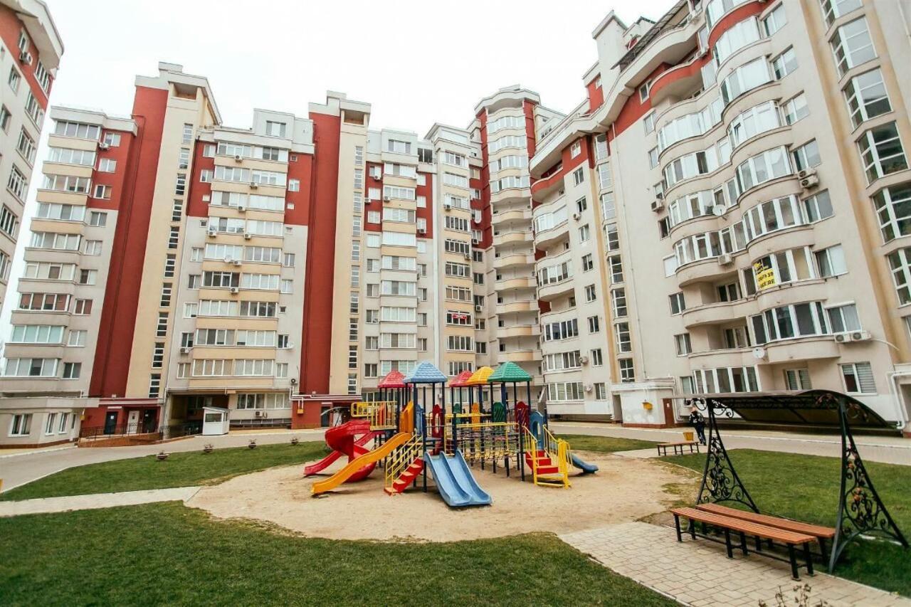 Luxrent Apartment Chisinau Ngoại thất bức ảnh