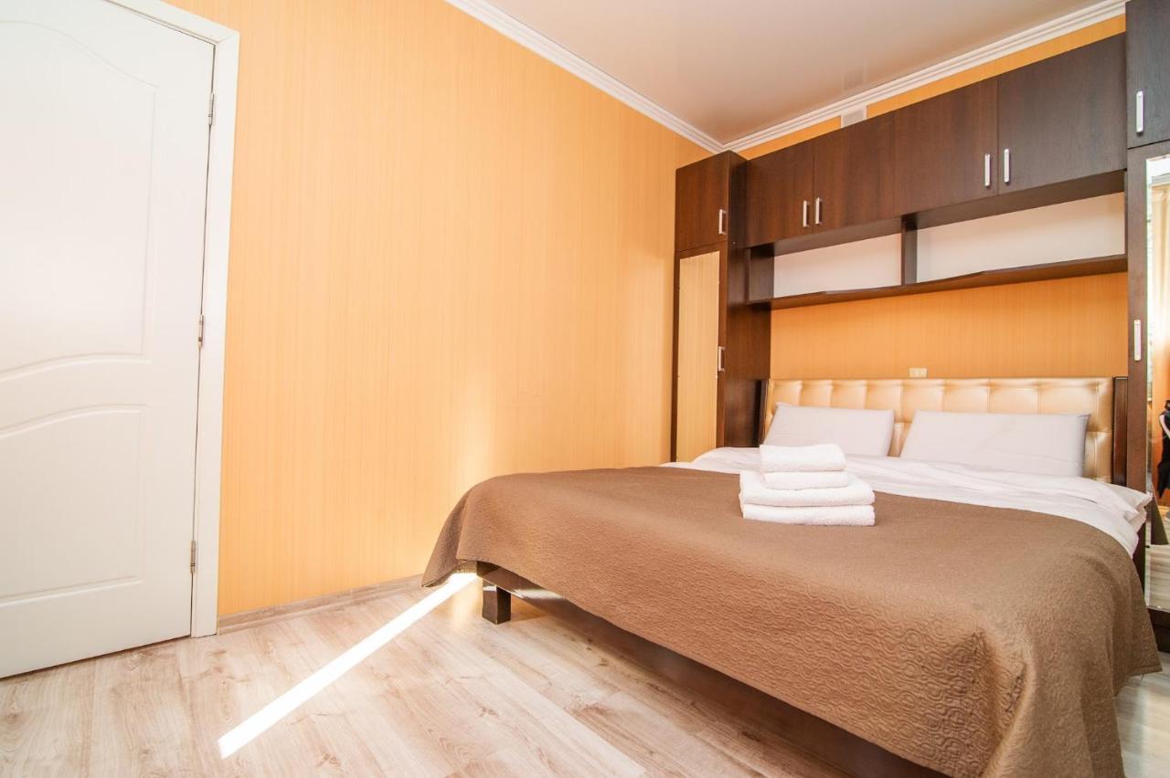 Luxrent Apartment Chisinau Ngoại thất bức ảnh