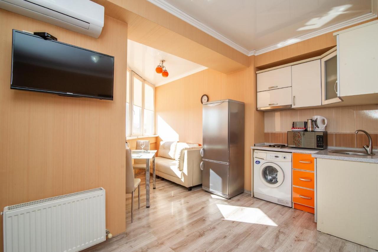 Luxrent Apartment Chisinau Ngoại thất bức ảnh