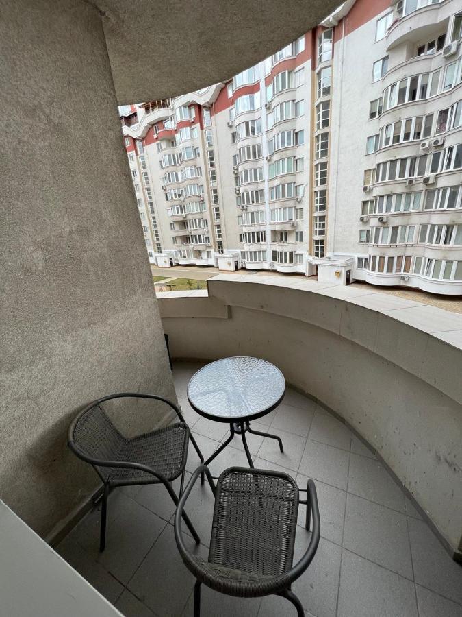 Luxrent Apartment Chisinau Ngoại thất bức ảnh